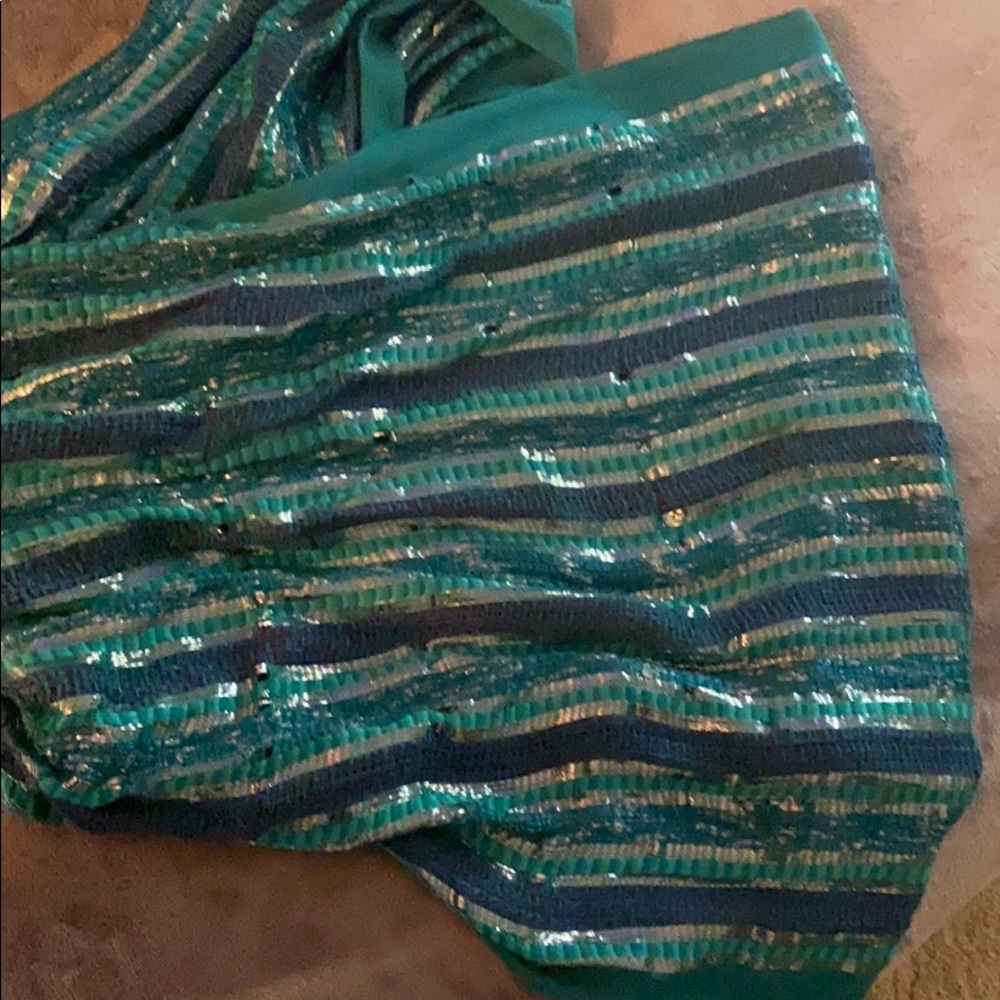 Scarf - Picture 2 of 4